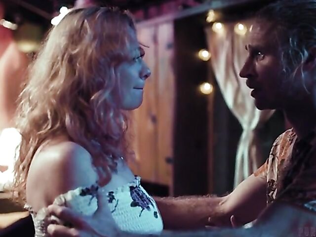 Michael Vegas fucks natural MILF Siouxsie Q like it used to be