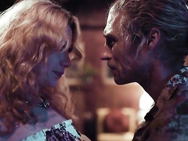 Michael Vegas fucks natural MILF Siouxsie Q like it used to be