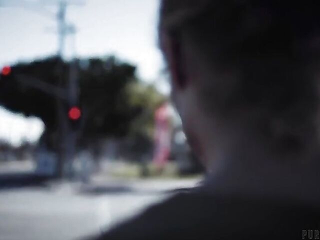 Michael Vegas fucks natural MILF Siouxsie Q like it used to be