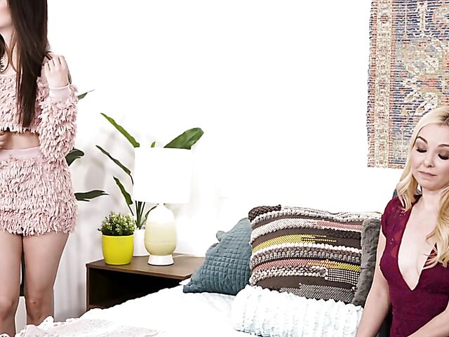 Mom Aaliyah Love lesbian time with big titty Maddy May