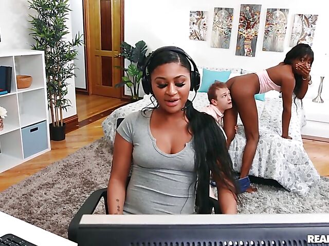 Amari Anne - Ebony girl white guy interracial quickie behind his gamer girlfriend's back