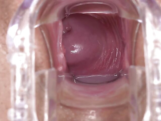 Cindy Shine's pussy gape session with her hitachi wand and speculum