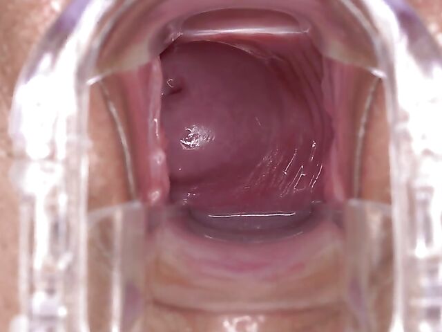 Cindy Shine's pussy gape session with her hitachi wand and speculum