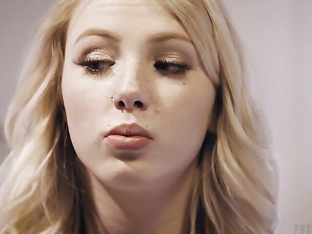 Doing it with blonde teen barista Dixie Lynn