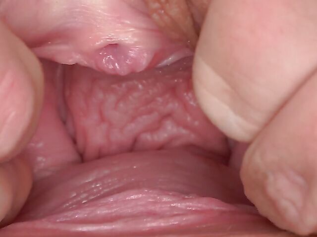 Solo fisting on the couch and Sisi's big pussy hole