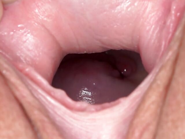 Solo fisting on the couch and Sisi's big pussy hole