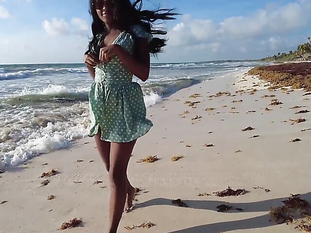 Outdoor solo with exotic Sofi Vega in Mexico