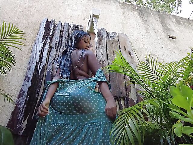 Outdoor solo with exotic Sofi Vega in Mexico