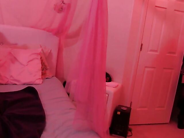 Sinn Sage lesbian strapon threesome with Kyaa Chimera in her bedroom