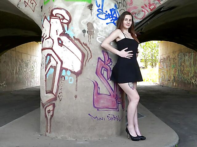 Look inside Elena Vega's widely spread pink pussy