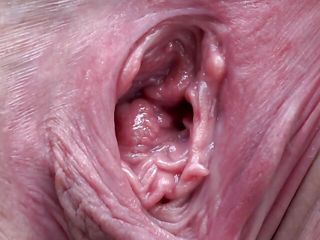 Look inside Elena Vega's widely spread pink pussy