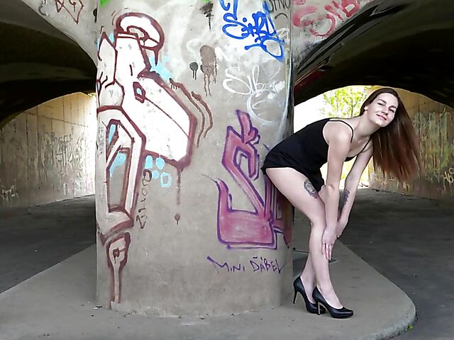 Look inside Elena Vega's widely spread pink pussy