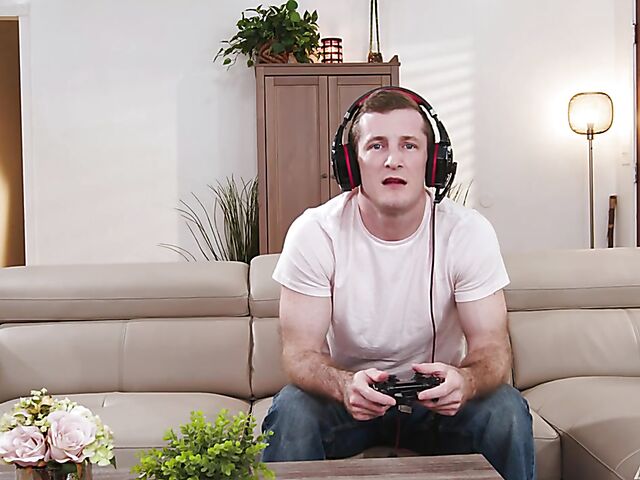 Cute MILF Riley Jacobs seduces a gamer boy