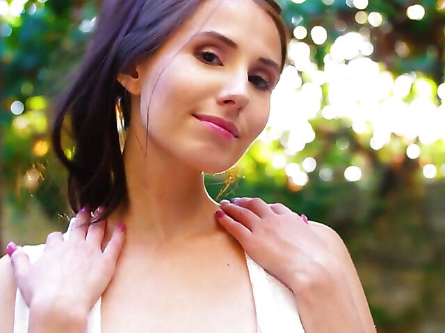 Erotic solo with nude goddess Vanessa Angel
