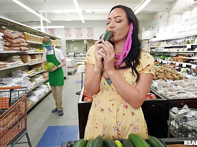 Kitten Latenight & Jimmy Michaels - Boy milf anal while shopping