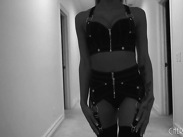 Hot sex session with exotic girl Scarlit Scandal