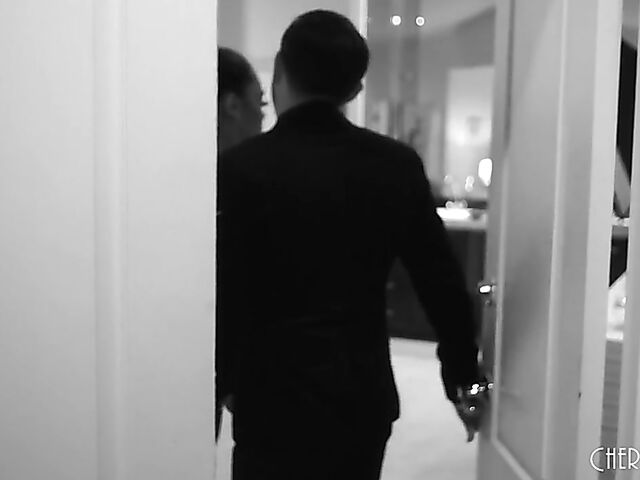 Hot sex session with exotic girl Scarlit Scandal