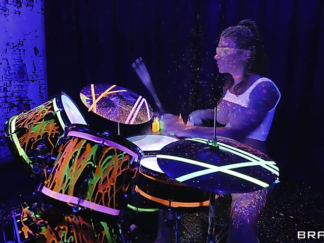 Black light paint and tattoo anal with hot drummer Felicity Feline