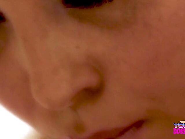 Totally gorgeous MILF Alexis Texas is back