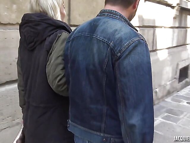 French MILF Clanddi Jinkcego wants that guy to play with her huge fake boobs