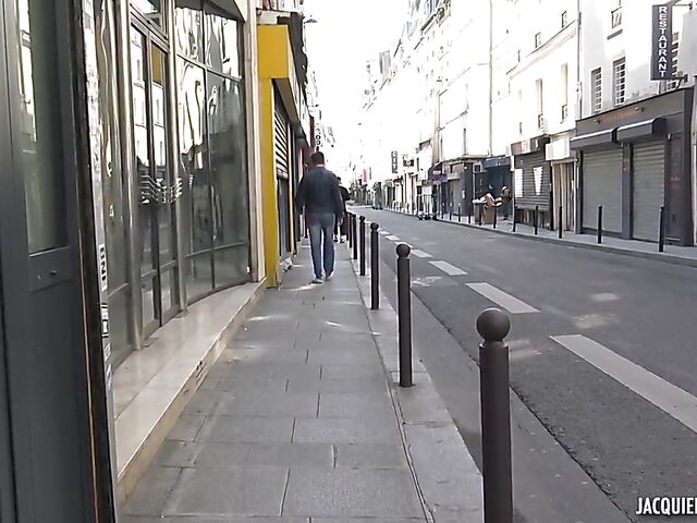 French MILF Clanddi Jinkcego wants that guy to play with her huge fake boobs