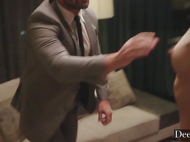 Avery Cristy meets Manuel Ferrara to learn more about hard sex