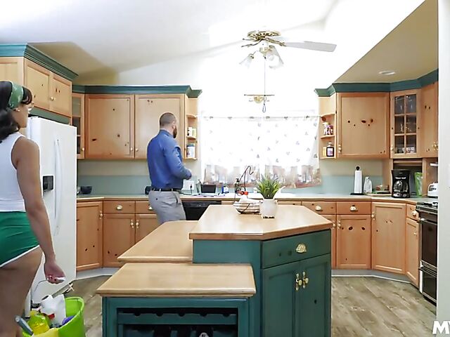 MILF maid Penny Barber cleans the cock too for extra cash