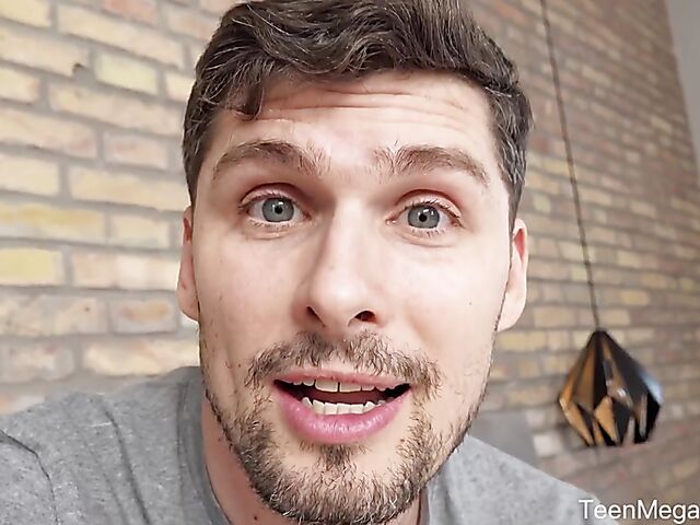 Wake up sex with flat chested teen Bonnie Dolce