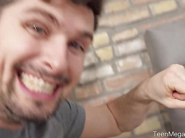 Wake up sex with flat chested teen Bonnie Dolce