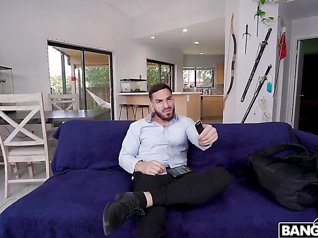 Nasty latina schoolgirl Reyna DeLaCruz just wants to fuck