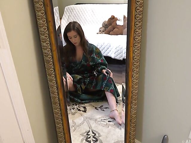 Mirror masturbation with Charly Summer's vibrating dildo