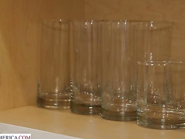 Fuckable big tits MILF Rachael Cavalli is way too sexy in her bikini