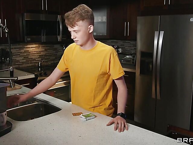 Charlotte Rayn & Jimmy Michaels - Step mom and son sneakily fuck in the living room