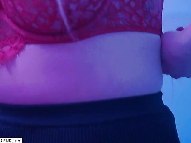 Blonde MILF Spencer Scott is tonight's escort