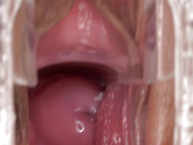 Marisa - Speculum inside pussy close up