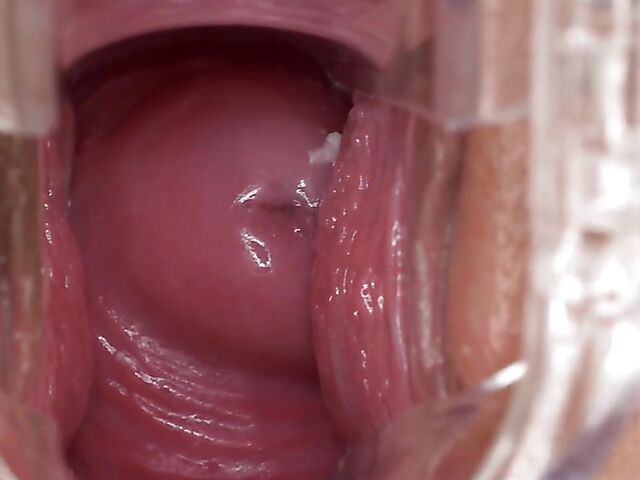 Marisa - Speculum inside pussy close up