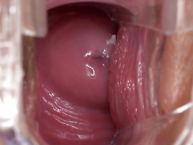 Marisa - Speculum inside pussy close up