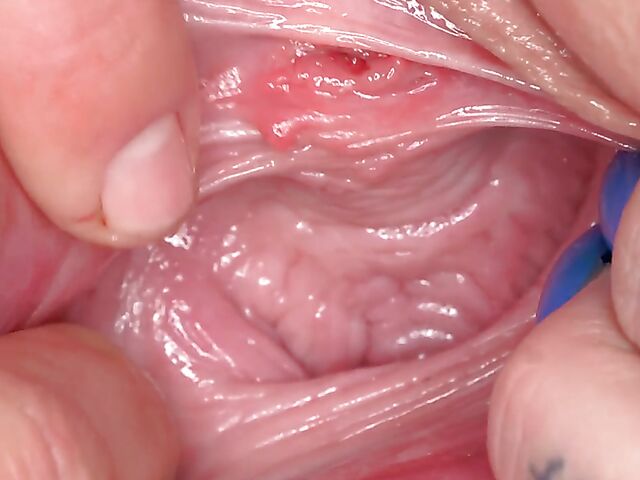 Lesbian pussy gape with Sydney Love and Claudia