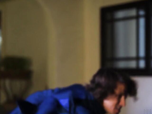 Moaning fuck with horny natural brtunette Violet Starr