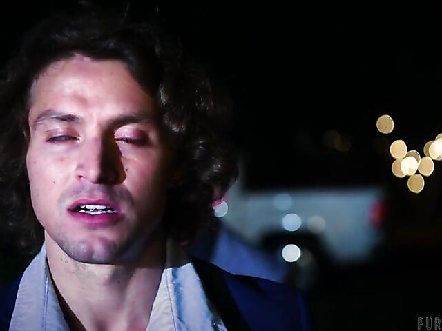 Moaning fuck with horny natural brtunette Violet Starr