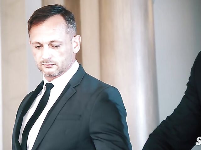 Cassie Del Isla - European brunette DP baroque style