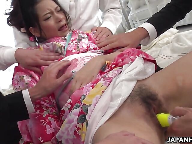 Hairy Japanese geisha Ako Nishino gets fucked with toys