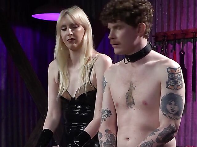 Female domination in latex with Carlos Deth and Charlie Kicks