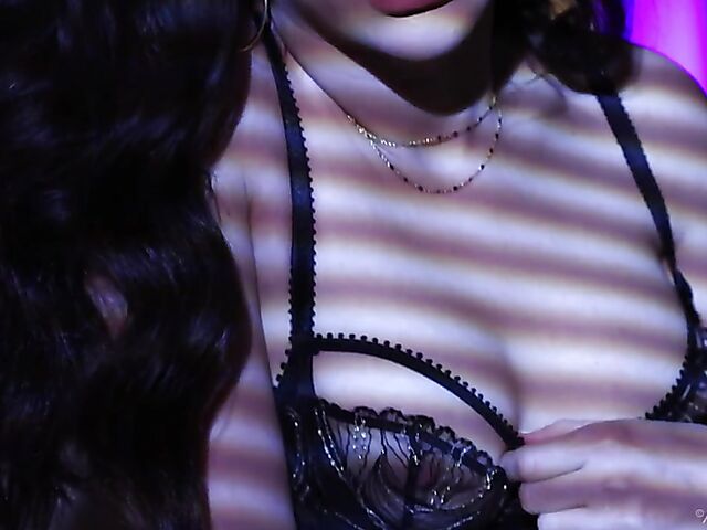 Jane Wilde - Brunette babe in lingerie fingering herself in her bedroom after dark