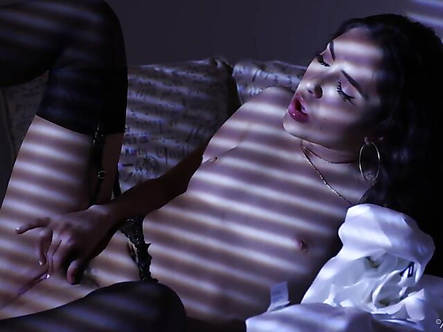 Jane Wilde - Brunette babe in lingerie fingering herself in her bedroom after dark