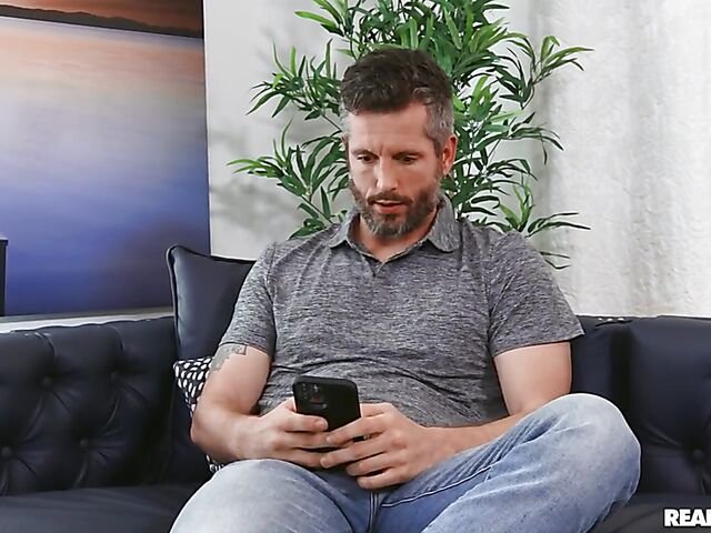 From sexting to sex with small tits ebony Alexis Tae