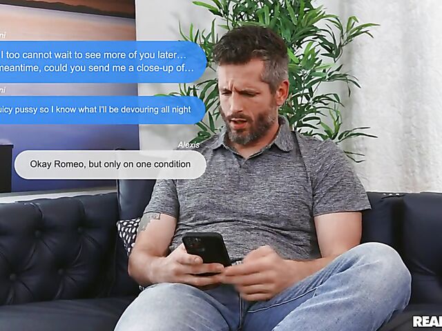 From sexting to sex with small tits ebony Alexis Tae