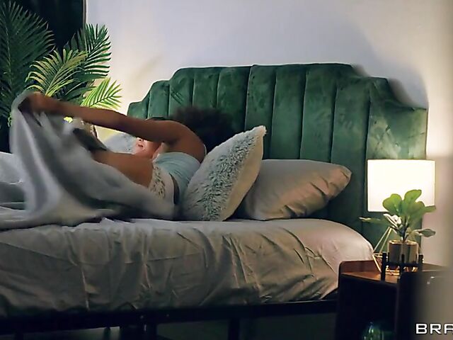 Destiny Cruz joins to share cum with curly ebony Alina Ali