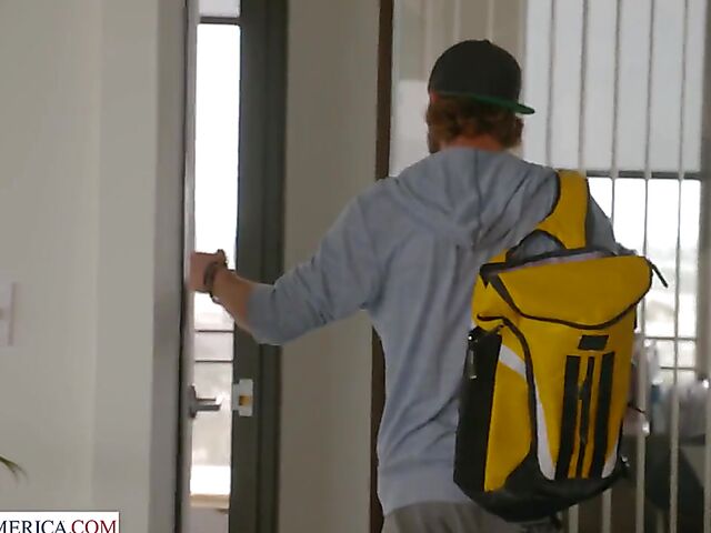 Gianna Dior - Passionate office sex with a delivery guy