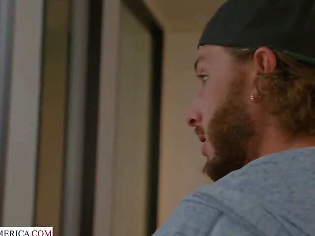 Gianna Dior - Passionate office sex with a delivery guy